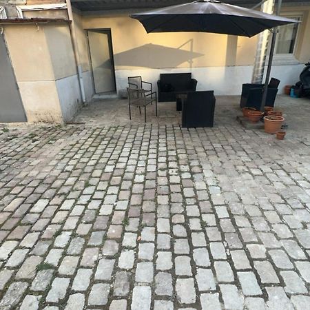 Studio A 2 Arret De Paris Pierrefitte-sur-Seine Ngoại thất bức ảnh